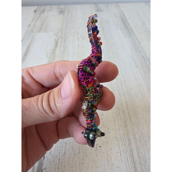 Mary? Snake pendant brooch unique beaded glitter colorful rainbow jewelry - Picture 2 of 8